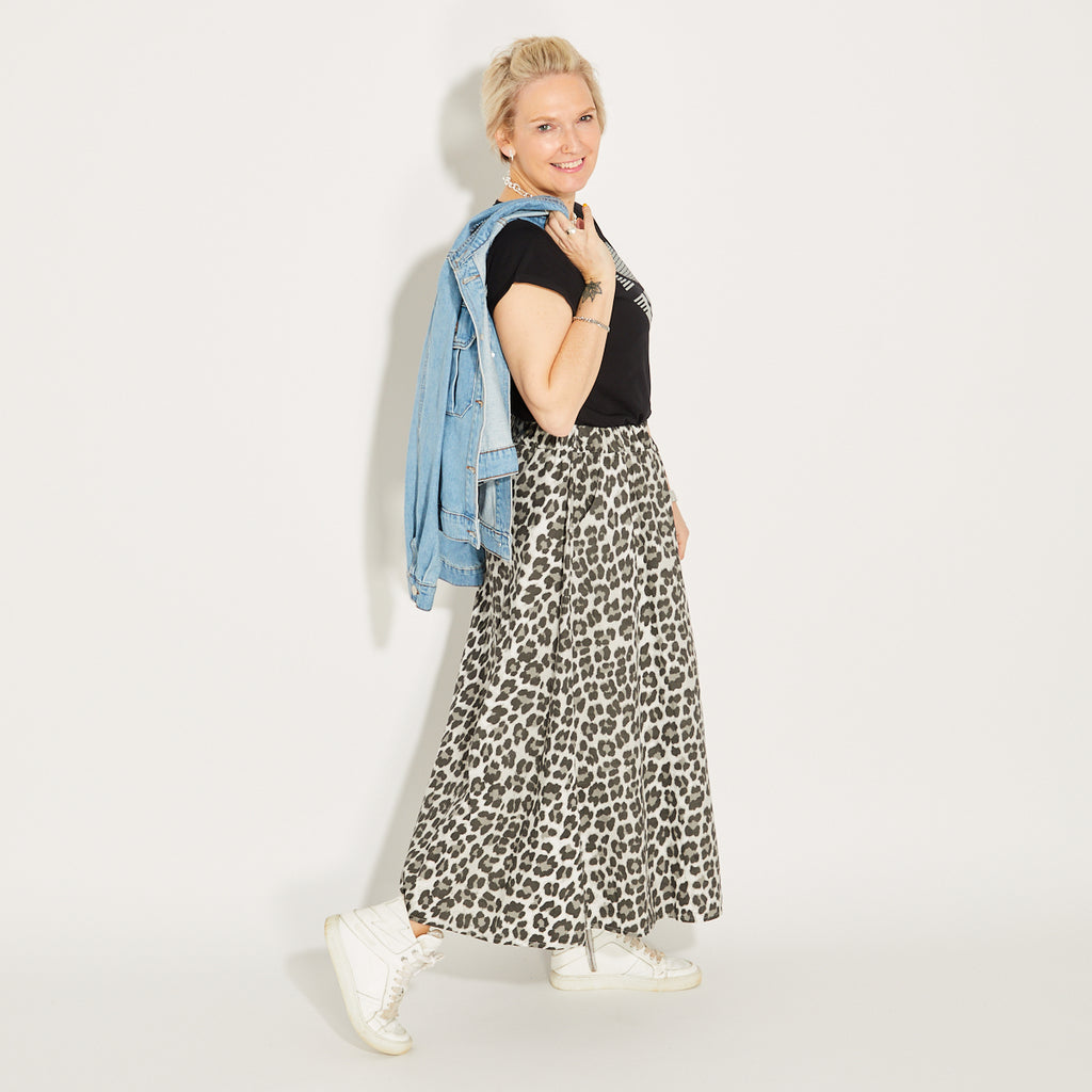 Leopard Print A Line Skirt Light Grey